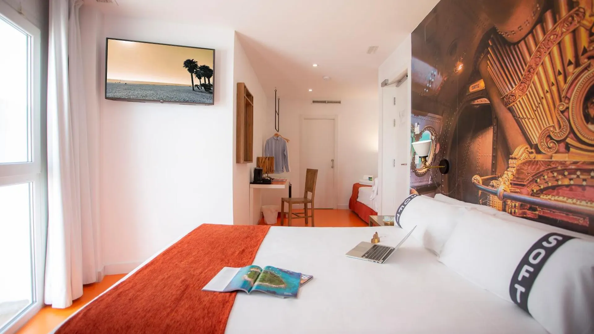 Casual Del Mar Malaga Hotel